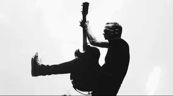 Bryan Adams