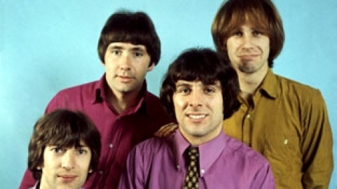 Morre Reg Presley o "troglodita" do rock