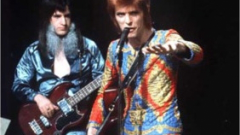 Morre Trevor Bolder, dos Spider From Mars de David Bowie