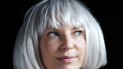 "California Dreamin'": Ouça a nova música de Sia na íntegra