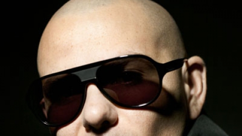 Pitbull lança música nova em parceria com T-Pain e Sean Paul: "Shake Señora"