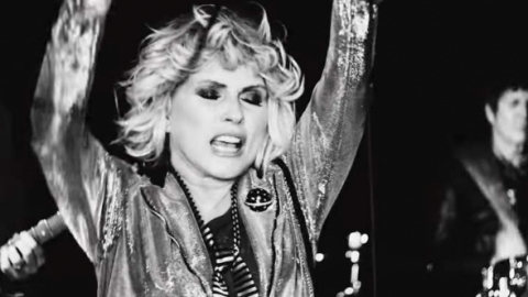 Blondie lança o clipe de "Fun". Veja!
