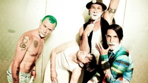Red Hot Chili Peppers irão fazer show na Pirâmide de Gizé no Egito
