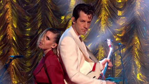Mark Ronson e Lykke Li mostram "Late Night Feelings" na televisão. Veja!
