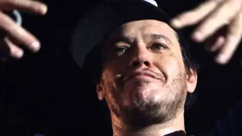 Filho de Chorão diz "Fora Bolsonaro" em resposta à polêmica envolvendo o Charlie Brown Jr.