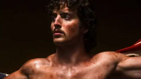 Benson Boone lança o álbum "American Heart". Escute com todas as letras