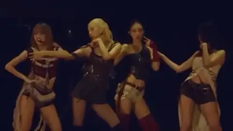 Blackpink retorna aos palcos e estreia a música inédita "Jump". Veja!