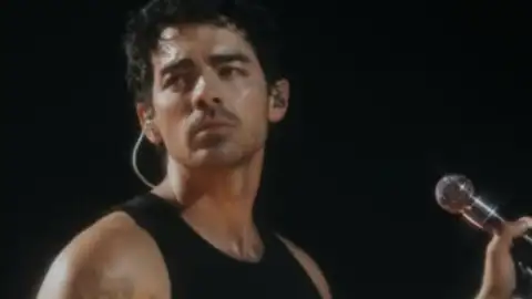 Joe Jonas se pronuncia após vídeo de bastidores que gerou especulação sobre uso de drogas