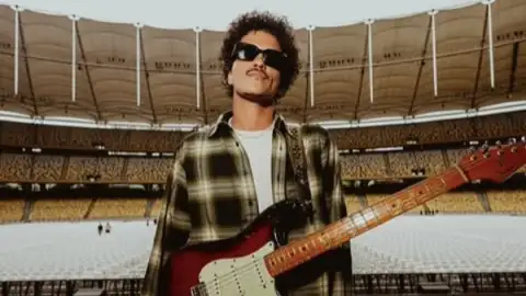 Bruno Mars deve estrear o primeiro single de seu novo álbum no Grammy 2026, diz site
