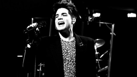 "Trespassing", de Adam Lambert, estreia em primeiro lugar na Billboard