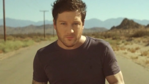 Matt Cardle lança clipe do single "It's Only Love"