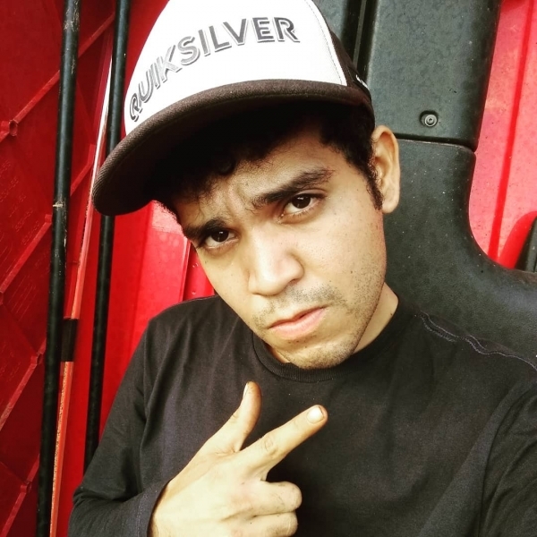 felipe-renfro - Fotos