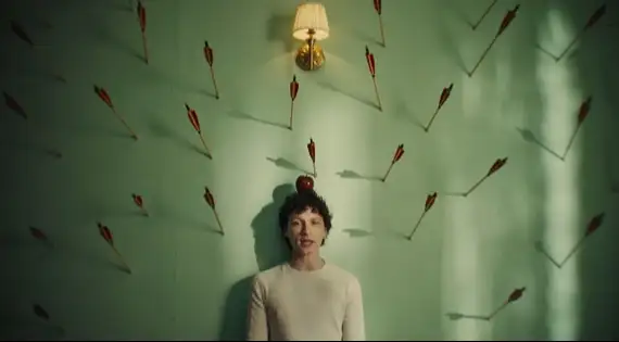 Assista ao novo clipe, "Headlights", com a letra e a tradução!