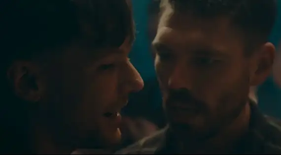 Veja o clipe da nova música, "Imposter", com a letra e a tradução!