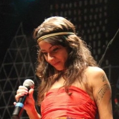 Mariana Mello (Forró)