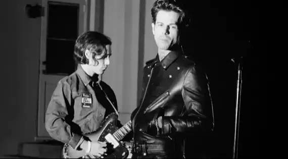 Veja o novo clipe, "Private", com a letra e a tradução!